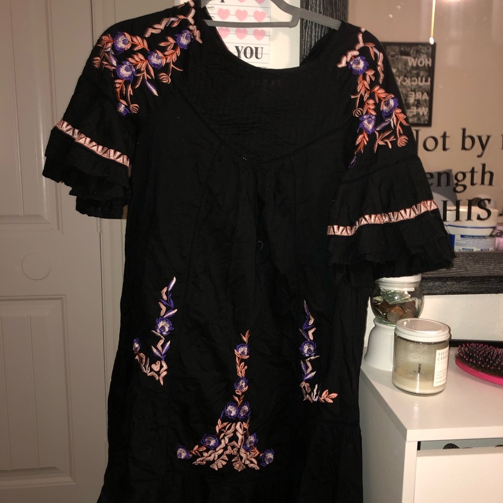 Free people xs small black floral dress cute sleeves